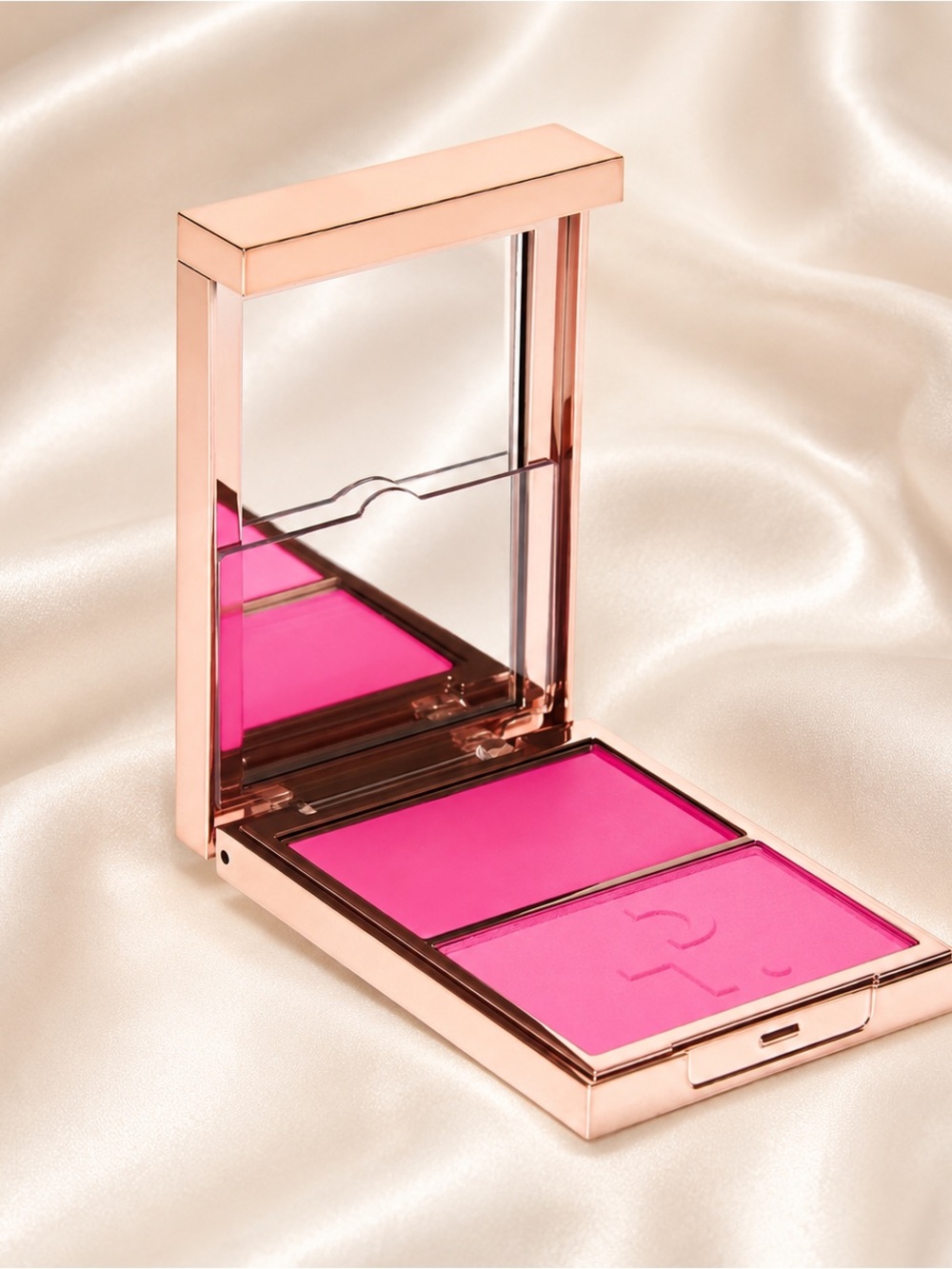 PATRICK TA Major Headlines Double-Take Crème & Powder Blush Duo She’s Giving - Picture 3 of 5